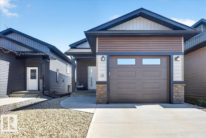 10 Whitetail Cove, Mundare, Alberta T0B3H0