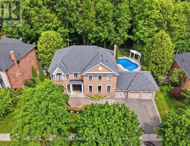48 HODGKINSON CRESCENT, Aurora (Hills of St Andrew), Ontario L4G6K7