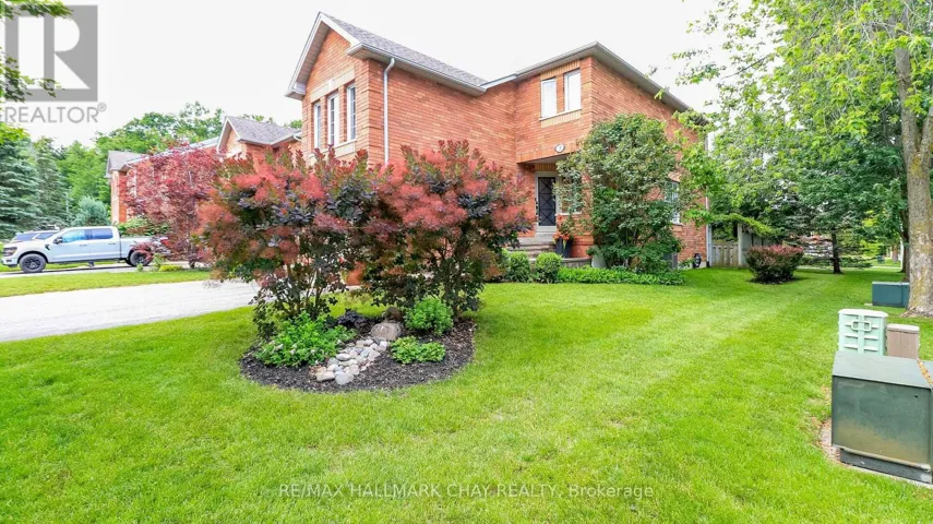 2 KELLY PLACE, Barrie (Allandale), Ontario L4N8N2