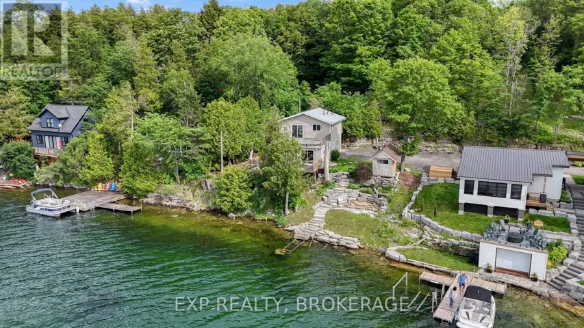 1048 LARK LANE, Frontenac (Frontenac South), Ontario K0H1X0