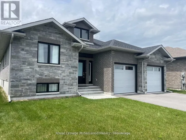 43 CATTAIL CRESCENT, Quinte West (Murray Ward), Ontario K8V0J3