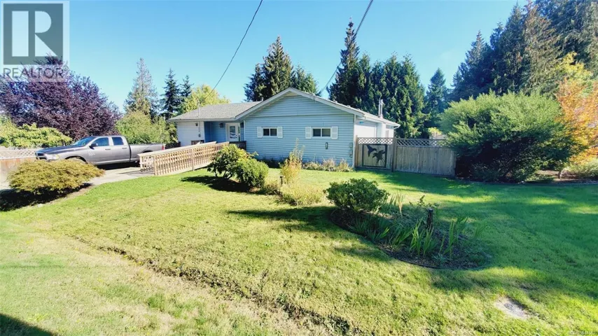 450 Aurora St, Parksville, British Columbia V9P1L3