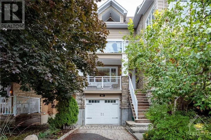 267 KIRCHOFFER AVENUE, Ottawa, Ontario K2A1Y1