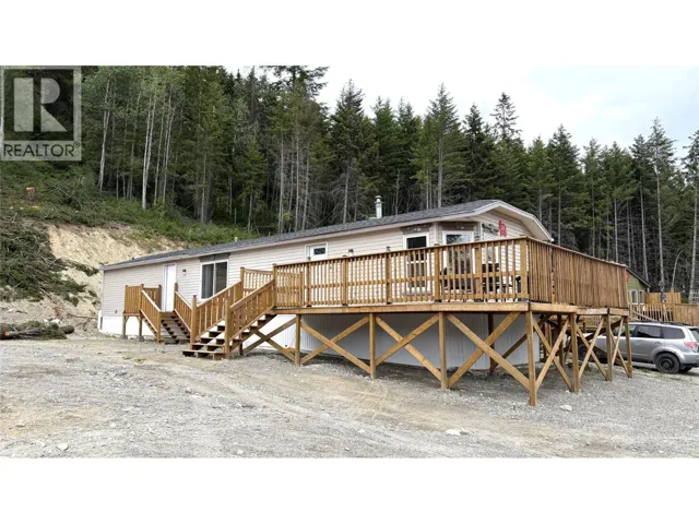 686 Almberg Road Unit# 51, Golden, British Columbia V0A1H2