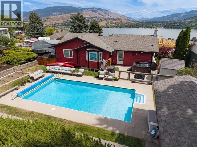 8106 Kalview Drive, Coldstream, British Columbia V1B2R6