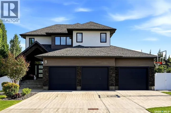 8 YALE PLACE, White City, Saskatchewan S4L0C7