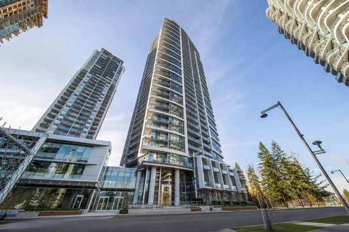 904 13308 CENTRAL AVENUE, Surrey, British Columbia V3T0M4