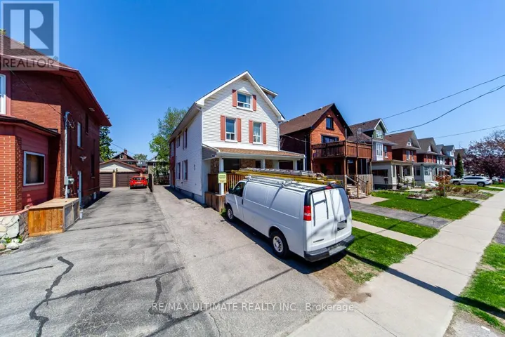 128 ELGIN STREET E, Oshawa (O'Neill), Ontario L1G1T3