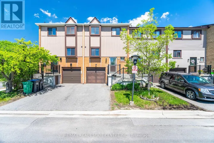 122 MOREGATE CRESCENT, Brampton (Central Park), Ontario L6S3K9