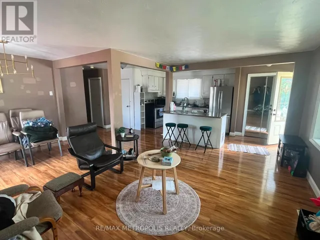 MAIN - 708 GLEN FORREST BOULEVARD, Waterloo, Ontario N2L4K8