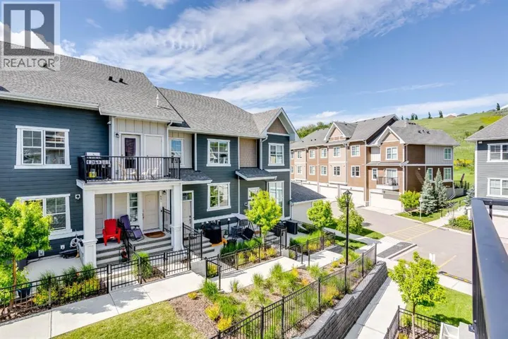607 Cranbrook Walk SE, Calgary, Alberta T3M2V5