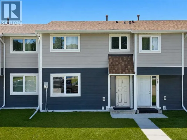 37 97 Avenue, Grande Cache, Alberta t0e0y0