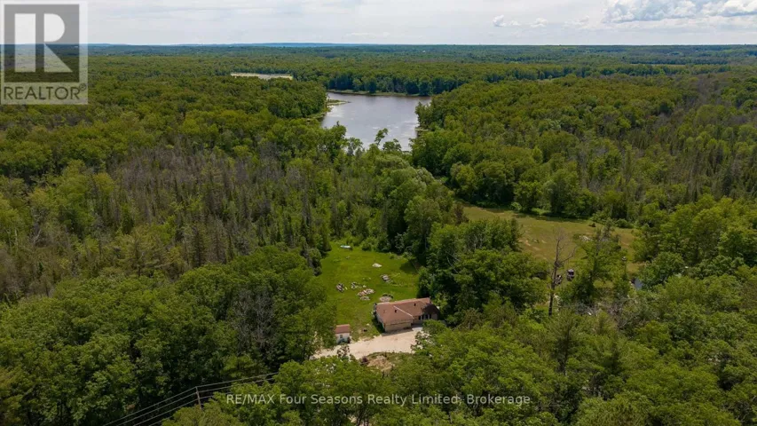 2133 KLONDIKE PARK ROAD, Wasaga Beach, Ontario L9Z2W9