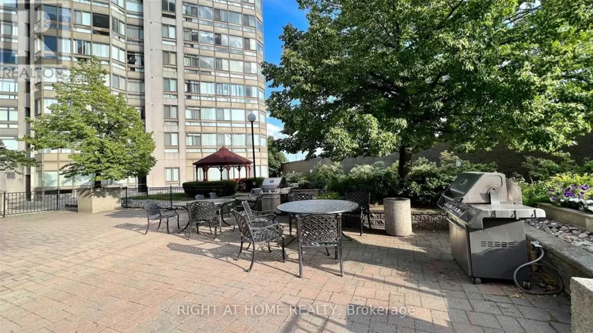 1406 - 3233 EGLINTON AVENUE E, Toronto (Scarborough Village), Ontario M1J3N6