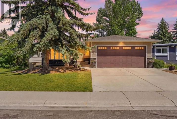 124 Cantrell Place SW, Calgary, Alberta T2W2K2