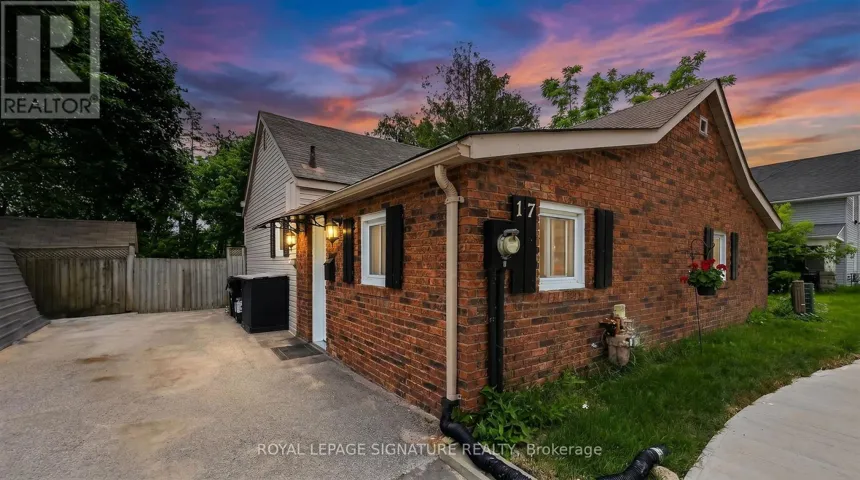 17 GROVE STREET W, Barrie (Queen's Park), Ontario L4N1M6