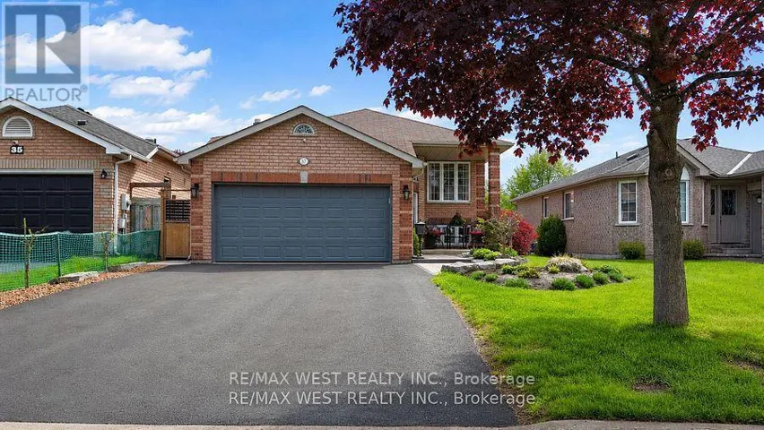 37 KELL PLACE, Barrie (Bayshore), Ontario L4N9K5