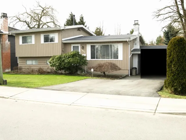 5959 172 STREET, Surrey, British Columbia V3S3Z4
