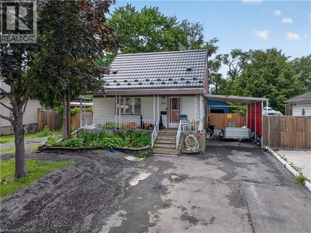 452 EAST 38TH Street, Hamilton, Ontario L8V4G8