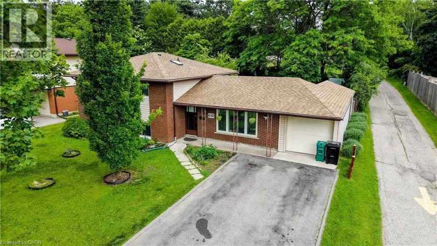 619 FOREST HILL Drive, Kitchener, Ontario N2N1A1