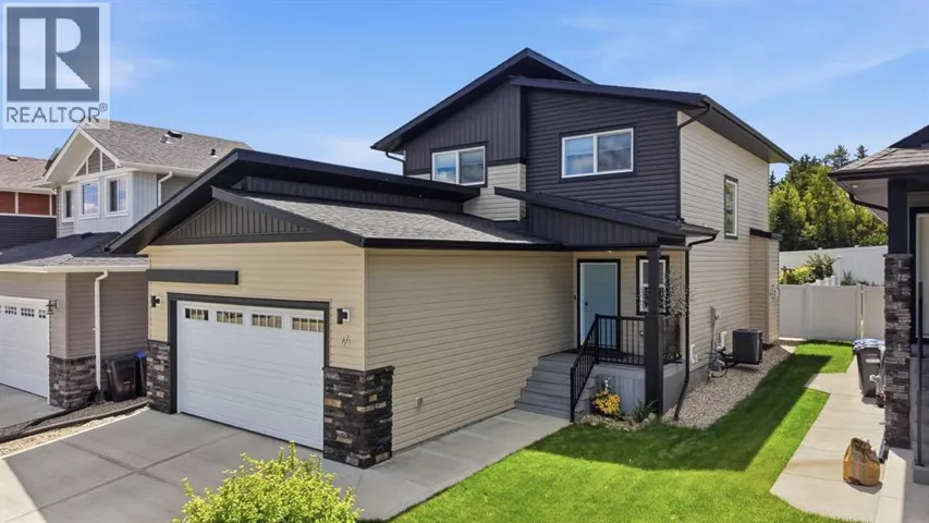 44 Cole Way, Sylvan Lake, Alberta T4S0L5