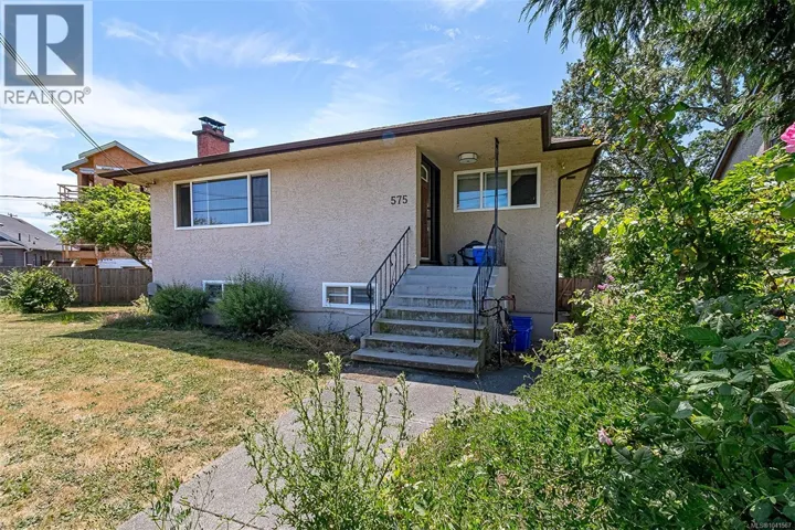 575 Burnside Rd E, Victoria, British Columbia V8T2X7