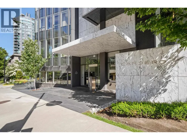 2303 620 CARDERO STREET, Vancouver, British Columbia V6G0C7