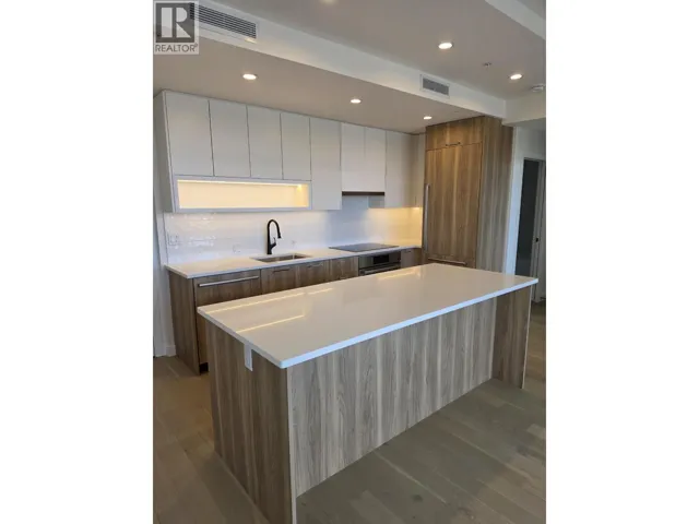 504 8398 OAK STREET, Vancouver, British Columbia V6P0L9