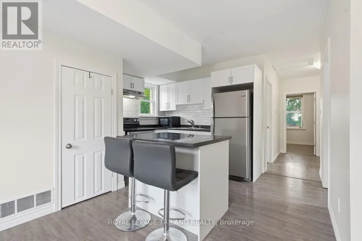 2 - 876 VAN STREET, London East (East L), Ontario N5Z1M7