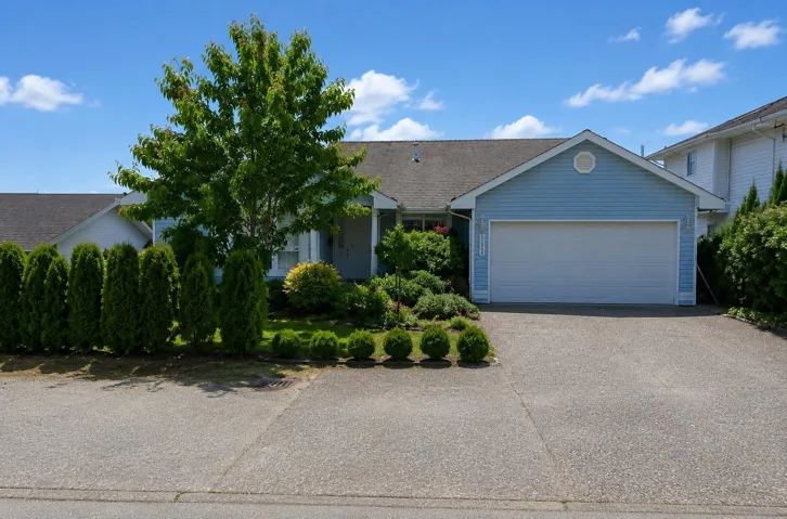 32948 10 AVENUE, Mission, British Columbia V2V2K3