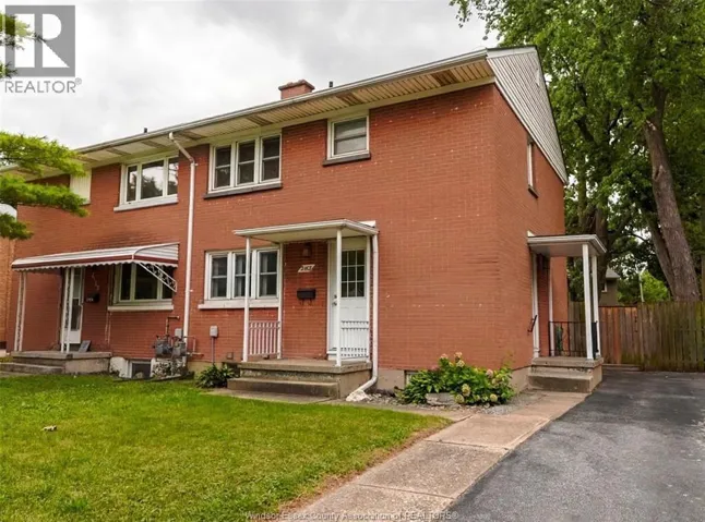2163 COLLEGE AVENUE, Windsor, Ontario N8B1M6