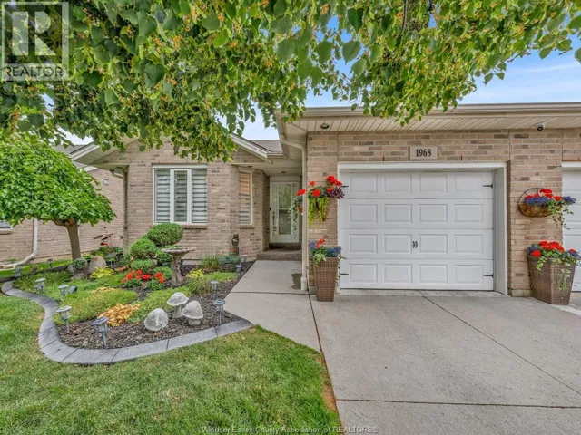 1968 CLOVER AVENUE, Windsor, Ontario N8P1W6
