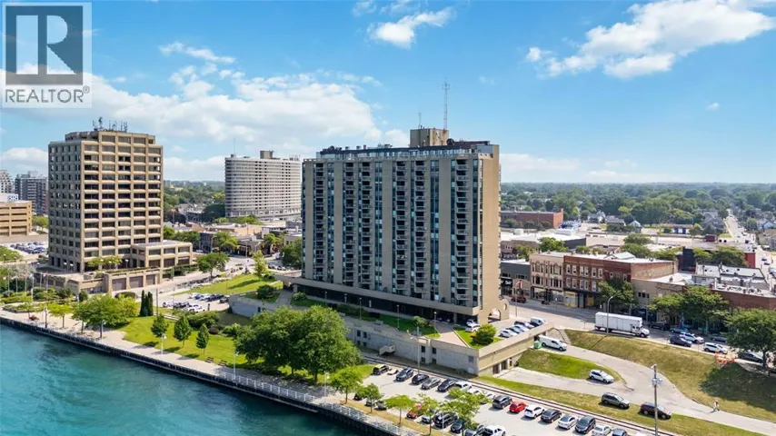 155 FRONT STREET North Unit# 1004, Sarnia, Ontario N7T7V6