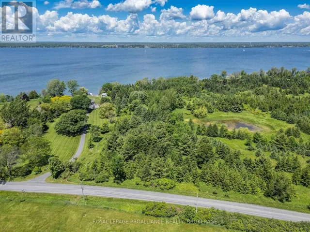 PT LT 18 FRONT ROAD, Loyalist (Amherst Island), Ontario K0H2S0