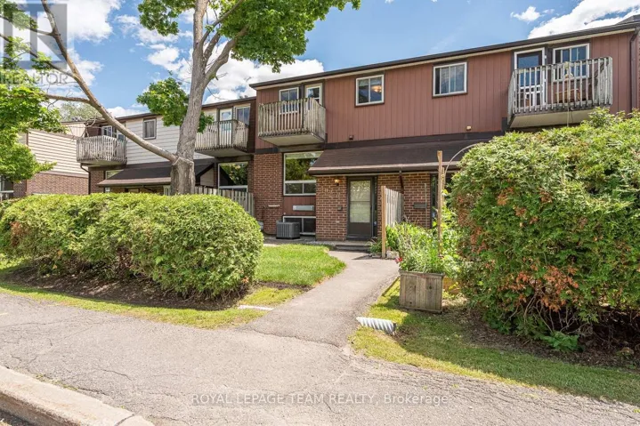 7 - 402 MONTFORT STREET, Ottawa, Ontario K1L8G7