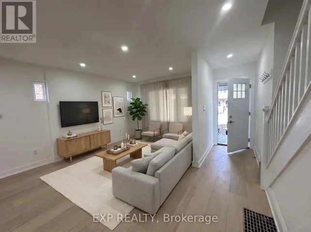 926 GREENWOOD AVENUE, Toronto (Danforth), Ontario M4J4C1