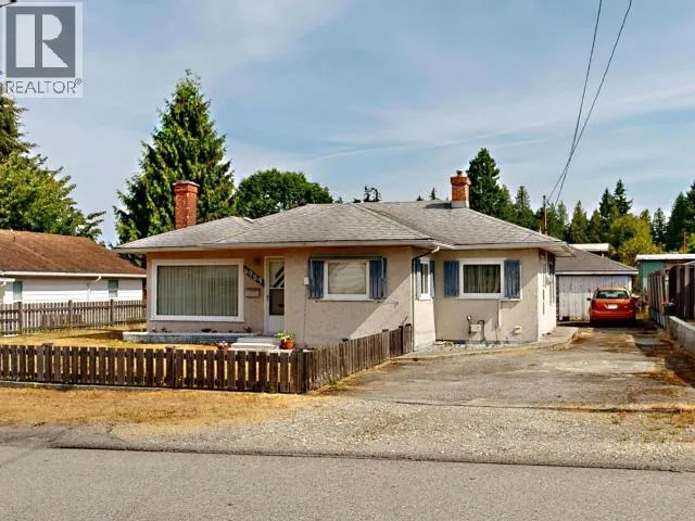 6983 SURREY STREET, Powell River, British Columbia V8A1H5