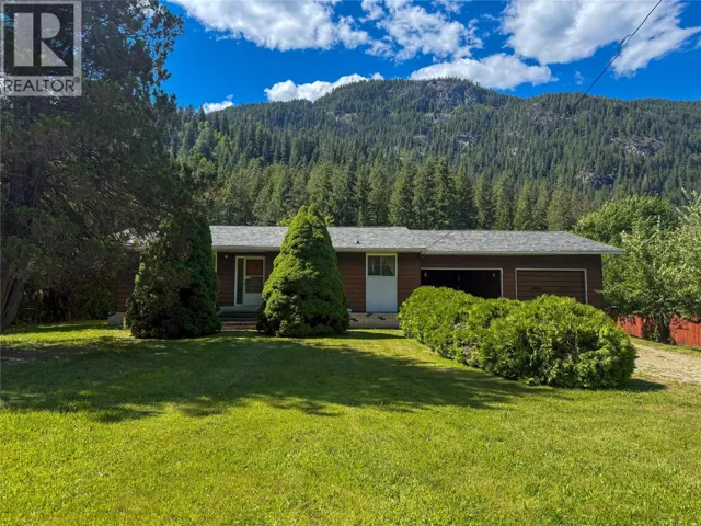 1535 Highway 3a Highway, Thrums, British Columbia V1N4M7