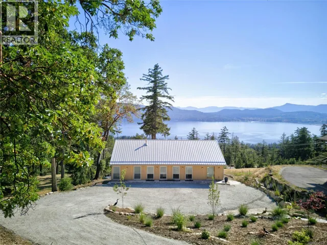 293 Canvasback Pl, Salt Spring, British Columbia V8K2W5