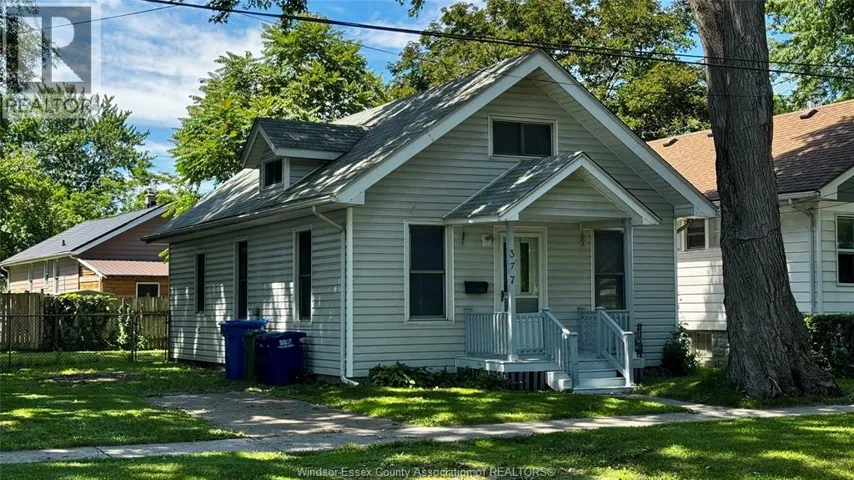 377 CHAPPELL, Windsor, Ontario N9C3C6