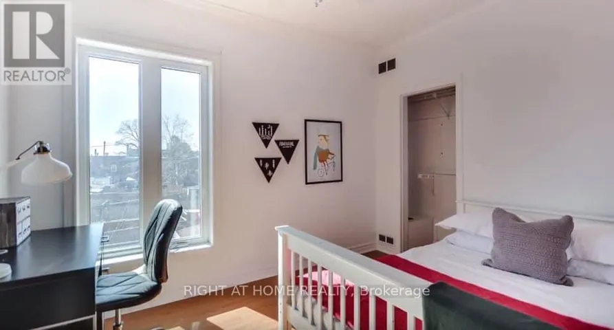 UPPER - 2083 DAVENPORT ROAD, Toronto (Weston-Pellam Park), Ontario M6N1C9