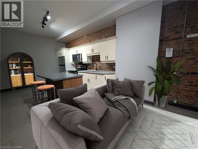 473 KING Street W Unit# B, Hamilton, Ontario L8P1B8