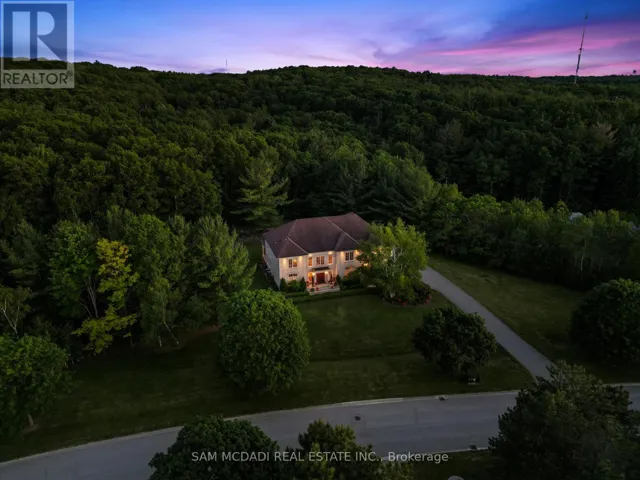 65 KINGSWOOD DRIVE, King, Ontario L7B1K8