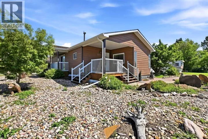 5220 53 Avenue, Eckville, Alberta T0M0M0