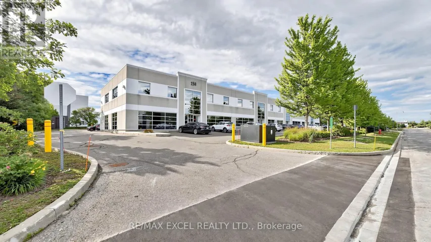15 - 158 DON HILLOCK DRIVE, Aurora (Bayview Southeast), Ontario L4G0G9