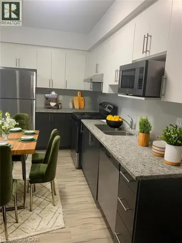 258 B SUNVIEW Street Unit# 2812, Waterloo, Ontario N2L3V9