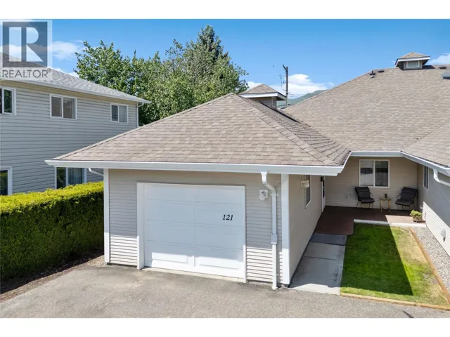 900 5 Avenue SW Unit# 121, Salmon Arm, British Columbia V1E1L2