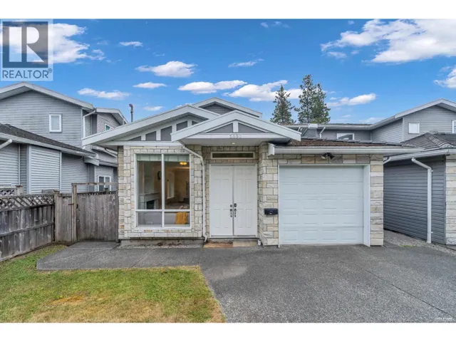 5880 IRMIN STREET, Burnaby, British Columbia V5J1Y9