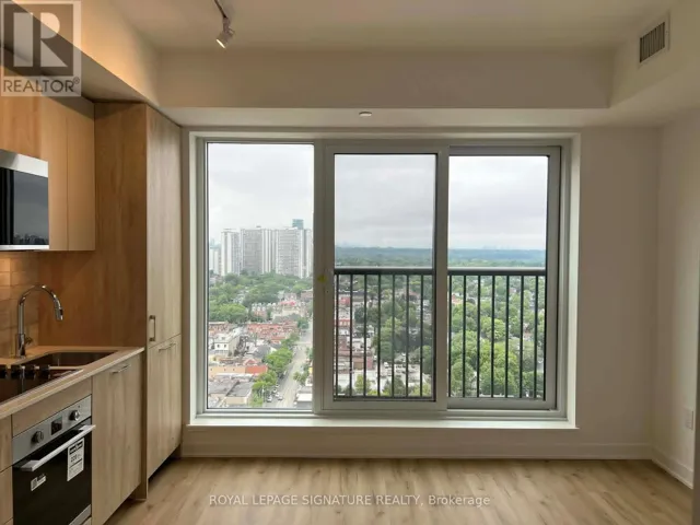2310 - 10 OAK ST STREET, Toronto (Regent Park), Ontario M5A0Z1