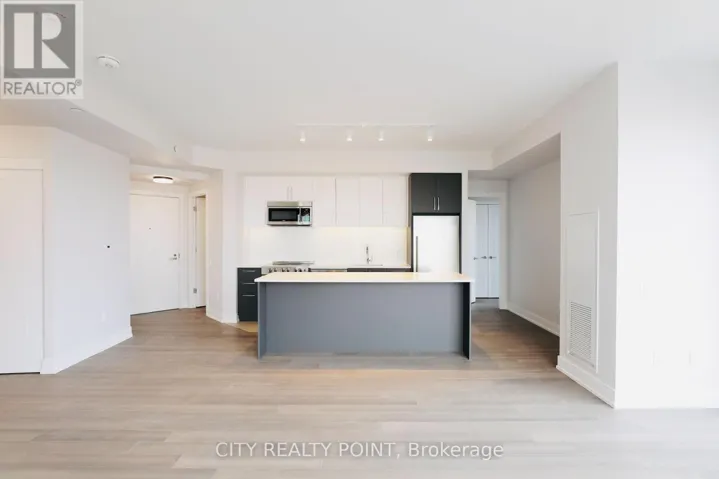 407 - 2525 BATHURST STREET, Toronto (Forest Hill North), Ontario M6B2Y9